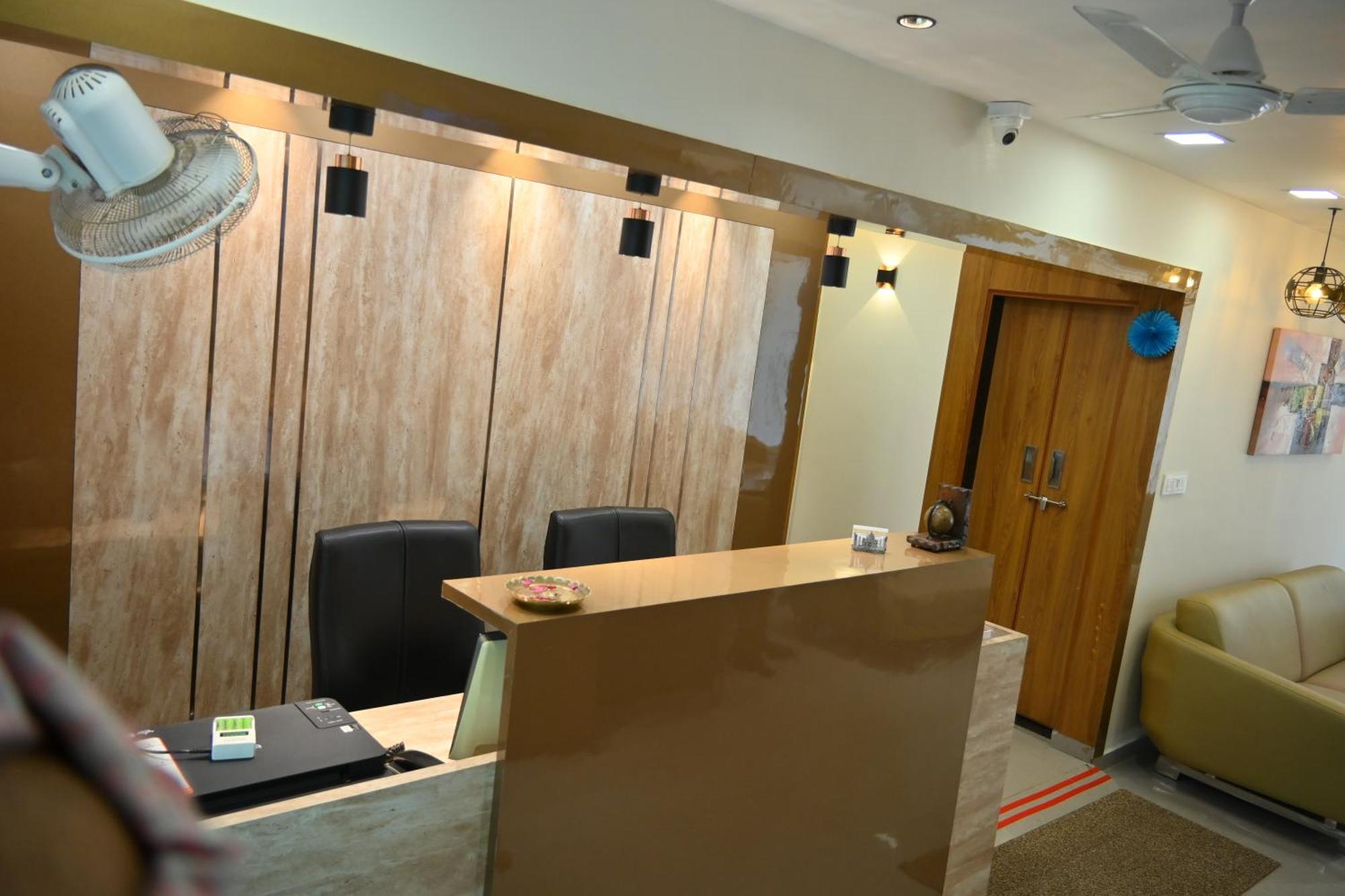 Hotel Royal Ican Sindhubhavan Road Ahmedabad Exterior photo