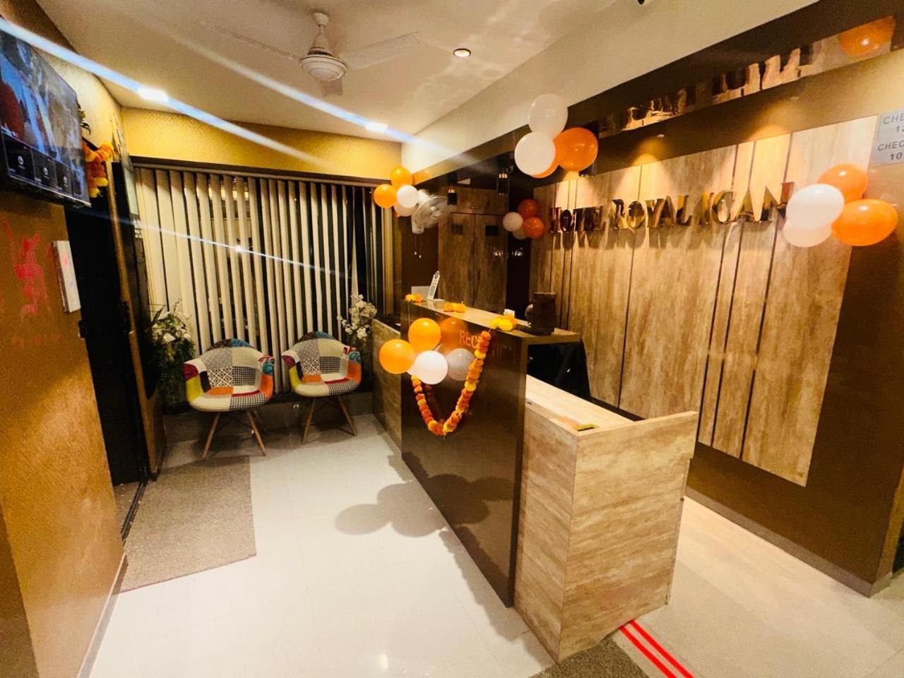 Hotel Royal Ican Sindhubhavan Road Ahmedabad Exterior photo