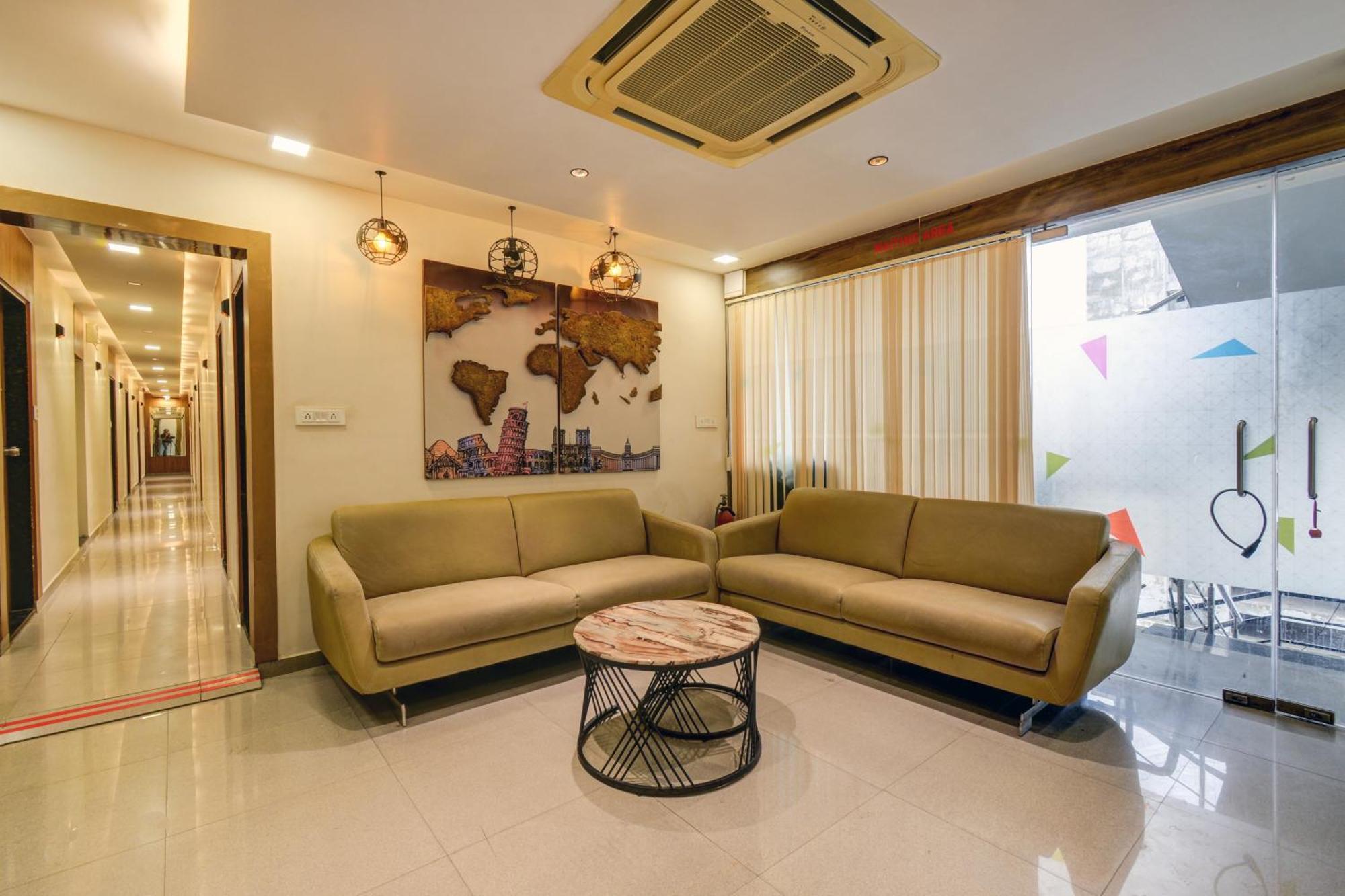 Hotel Royal Ican Sindhubhavan Road Ahmedabad Exterior photo
